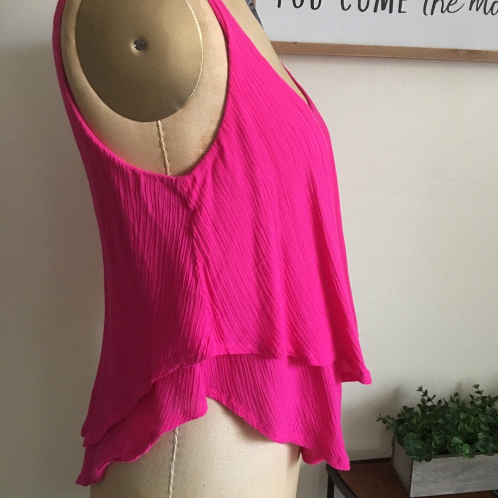 Pink tank - Picture 2 of 3